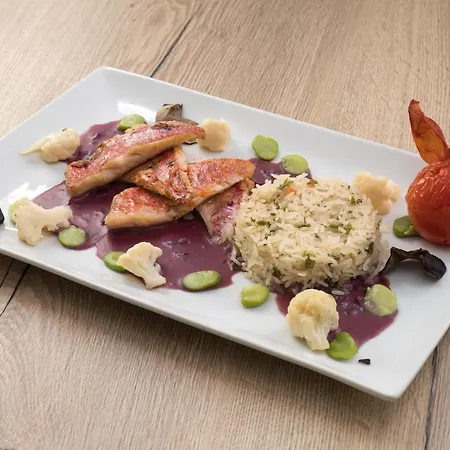 Les Essarts, Ussim Hotel Valloire