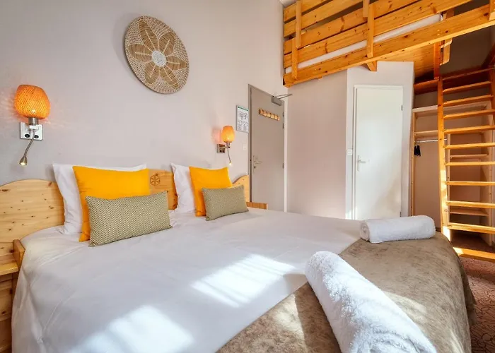 Les Essarts, Ussim Hotel 2*