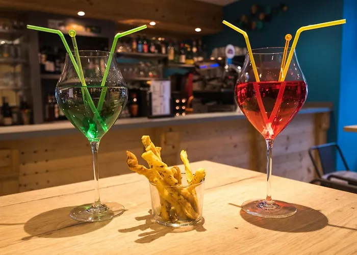 Les Essarts, Ussim Hotel