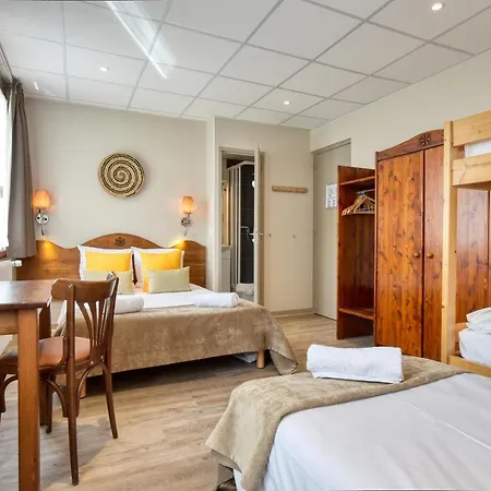 Les Essarts, Ussim Hotel Valloire
